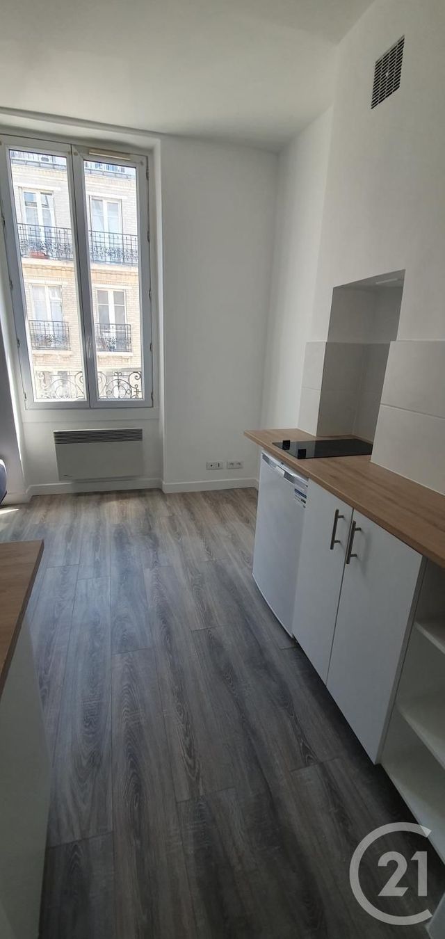 Appartement F1 à louer - 1 pièce - 11.25 m2 - PARIS - 75013 - ILE-DE-FRANCE - Century 21 Olympiades