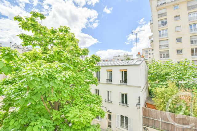  - PARIS - 