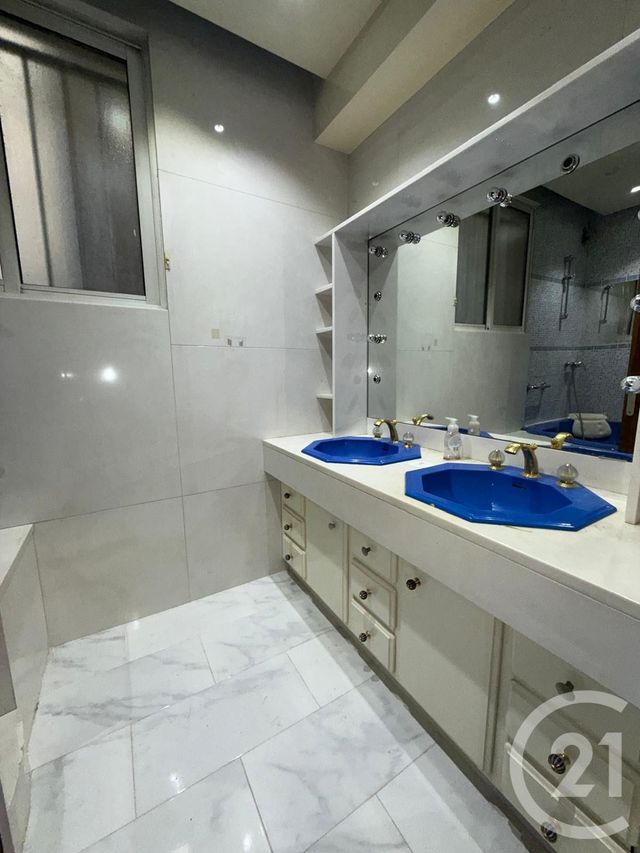 Appartement F3 à vendre - 3 pièces - 76.0 m2 - PARIS - 75011 - ILE-DE-FRANCE - Century 21 Olympiades