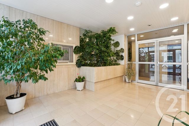 Appartement F3 à vendre - 3 pièces - 68.54 m2 - PARIS - 75013 - ILE-DE-FRANCE - Century 21 Olympiades