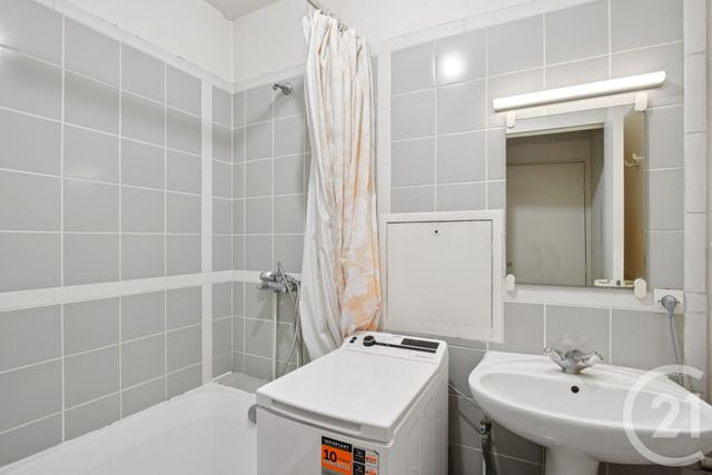 Appartement F5 à vendre - 5 pièces - 96.86 m2 - PARIS - 75013 - ILE-DE-FRANCE - Century 21 Olympiades