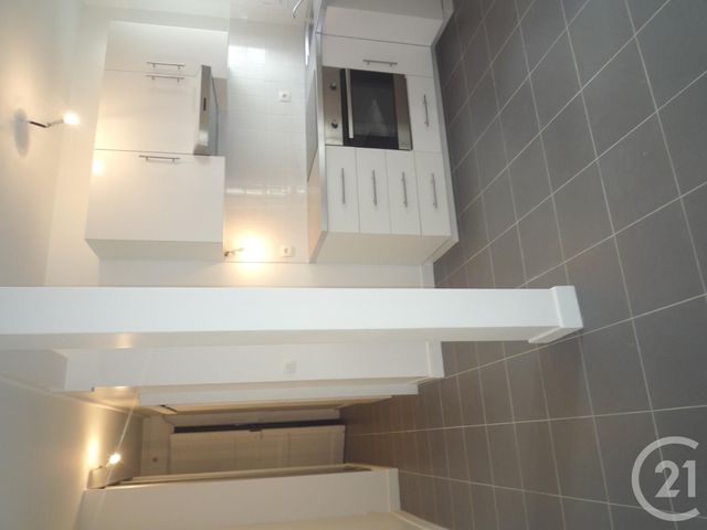 Afficher la photo en grand Appartement F1 à louer - 1 pièce - 25.0 m2 - PARIS - 75013 - ILE-DE-FRANCE - Century 21 Olympiades