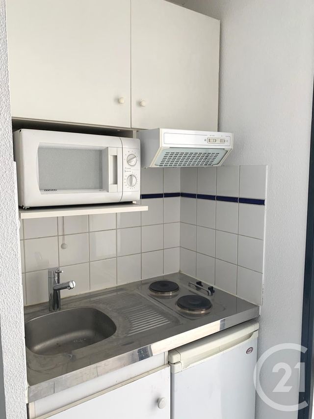 Afficher la photo en grand Appartement F1 à vendre - 1 pièce - 19.52 m2 - PARIS - 75013 - ILE-DE-FRANCE - Century 21 Olympiades