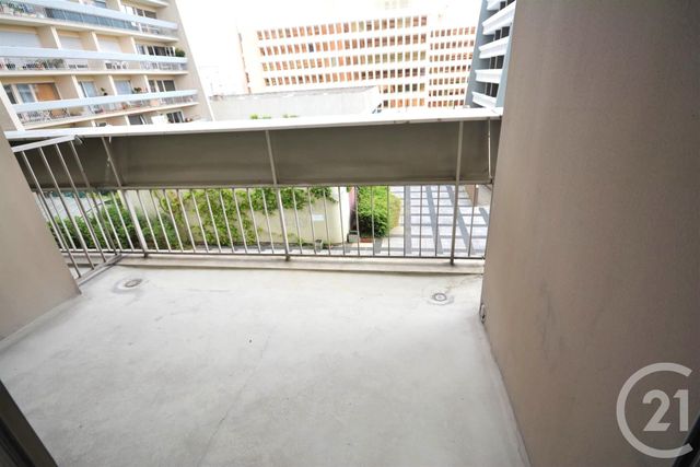 Appartement F2 à louer - 2 pièces - 49.22 m2 - PARIS - 75013 - ILE-DE-FRANCE - Century 21 Olympiades