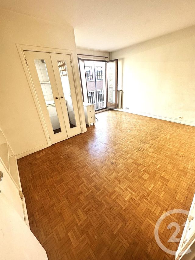 Appartement F1 à louer PARIS