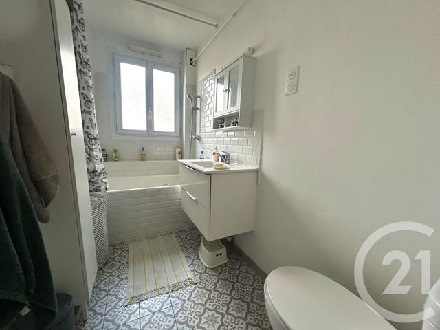 Appartement F3 à louer - 3 pièces - 54.69 m2 - CHARENTON LE PONT - 94 - ILE-DE-FRANCE - Century 21 Olympiades