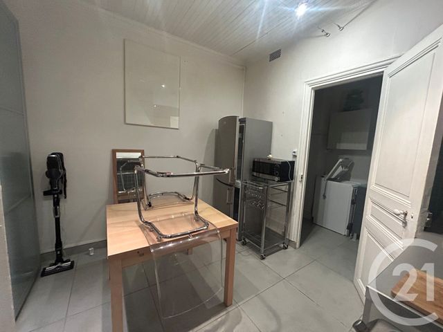 Appartement F1 à louer - 1 pièce - 25.0 m2 - LE KREMLIN BICETRE - 94 - ILE-DE-FRANCE - Century 21 Olympiades