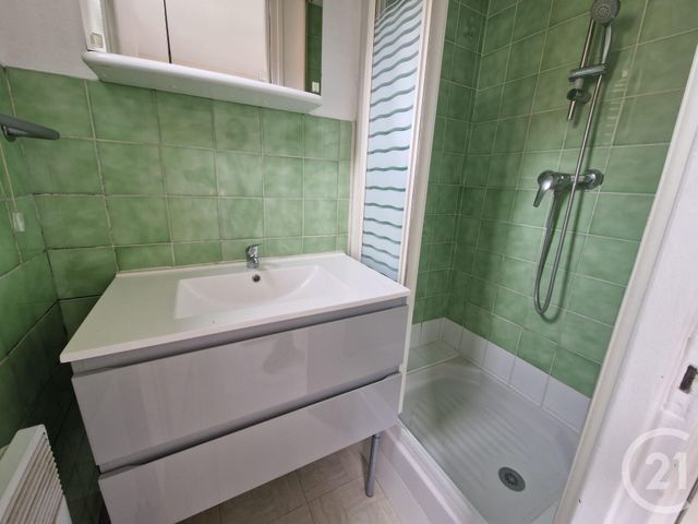 Appartement F2 à vendre - 2 pièces - 40.7 m2 - PARIS - 75013 - ILE-DE-FRANCE - Century 21 Olympiades