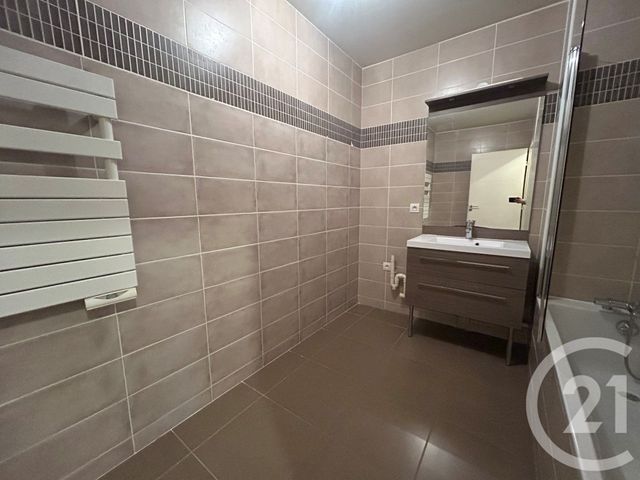 Appartement F3 à louer - 3 pièces - 80.0 m2 - PARIS - 75013 - ILE-DE-FRANCE - Century 21 Olympiades