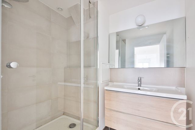 Appartement F3 à vendre - 3 pièces - 63.65 m2 - PARIS - 75013 - ILE-DE-FRANCE - Century 21 Olympiades