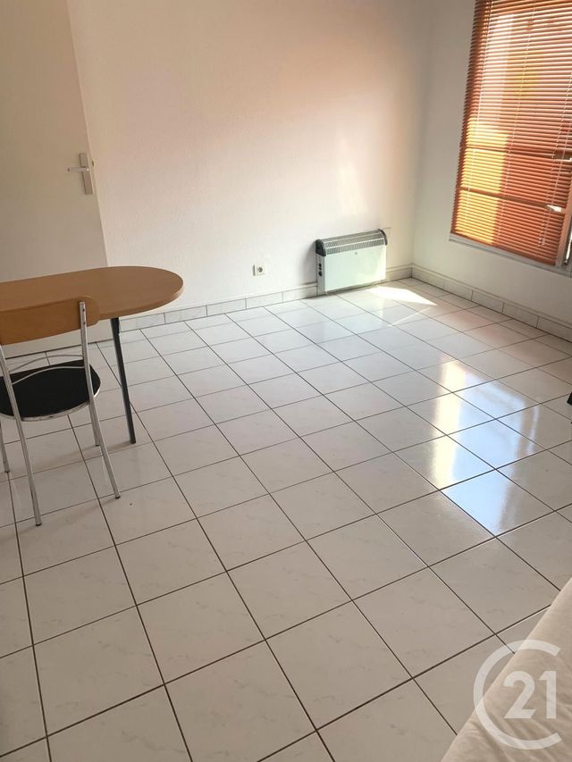 Appartement F1 à louer - 1 pièce - 22.94 m2 - PARIS - 75013 - ILE-DE-FRANCE - Century 21 Olympiades