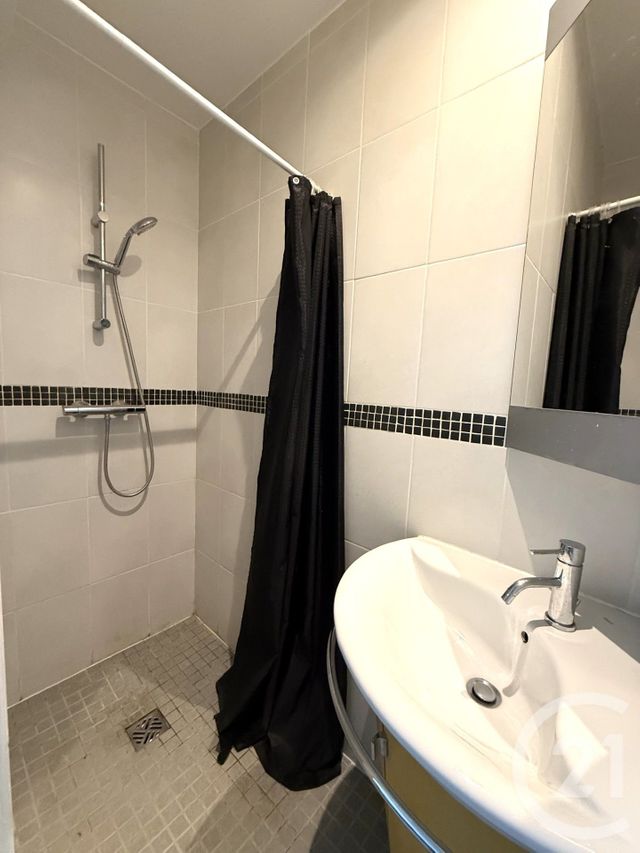 Appartement F2 à louer - 2 pièces - 35.17 m2 - PARIS - 75013 - ILE-DE-FRANCE - Century 21 Olympiades