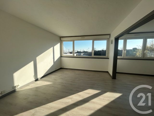 Appartement F3 à louer - 3 pièces - 66.81 m2 - L HAY LES ROSES - 94 - ILE-DE-FRANCE - Century 21 Olympiades