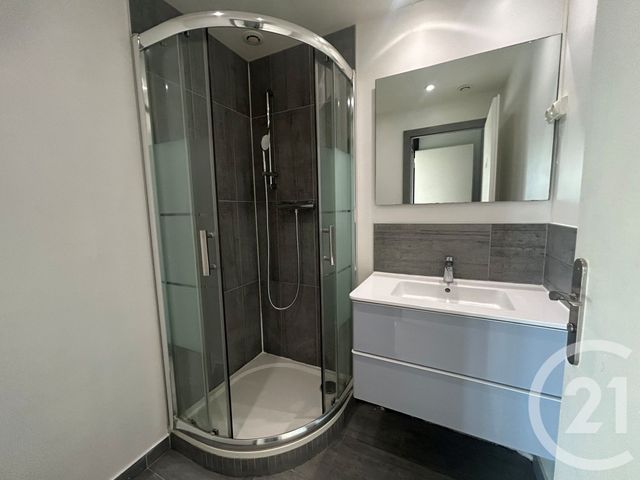 Appartement F3 à louer - 3 pièces - 66.81 m2 - L HAY LES ROSES - 94 - ILE-DE-FRANCE - Century 21 Olympiades