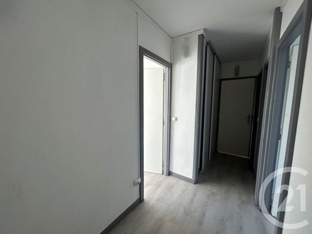 Appartement F3 à louer - 3 pièces - 66.81 m2 - L HAY LES ROSES - 94 - ILE-DE-FRANCE - Century 21 Olympiades