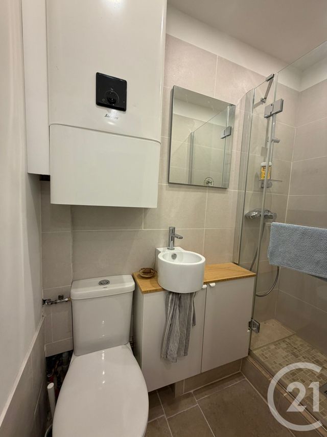 Appartement F1 à vendre - 1 pièce - 15.0 m2 - PARIS - 75013 - ILE-DE-FRANCE - Century 21 Olympiades