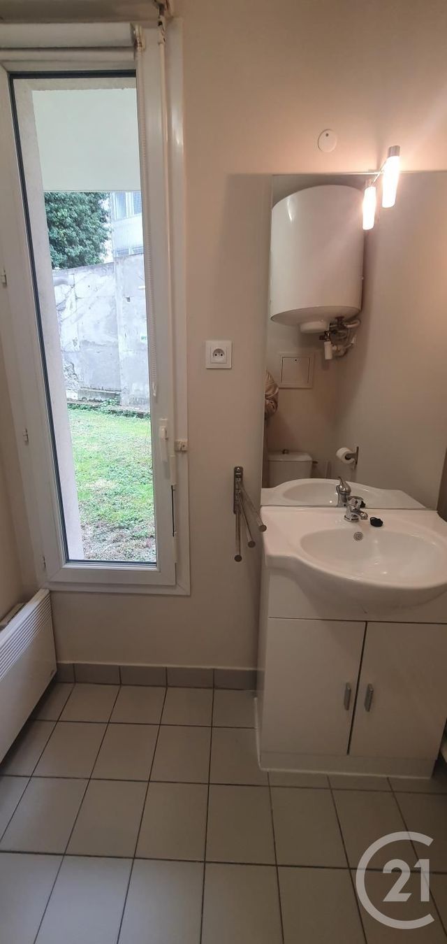 Appartement F1 à louer - 1 pièce - 23.61 m2 - PARIS - 75013 - ILE-DE-FRANCE - Century 21 Olympiades