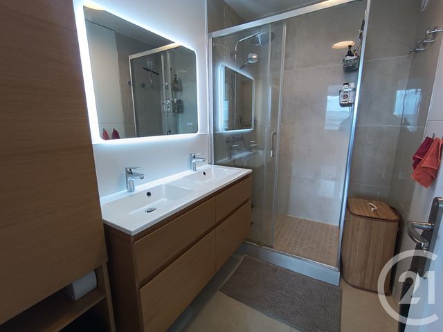 Appartement F3 à louer - 3 pièces - 64.0 m2 - PARIS - 75013 - ILE-DE-FRANCE - Century 21 Olympiades