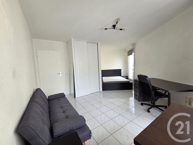 Appartement T1 à vendre - 1 pièce - 30.73 m2 - PARIS - 75013 - ILE-DE-FRANCE - Century 21 Olympiades