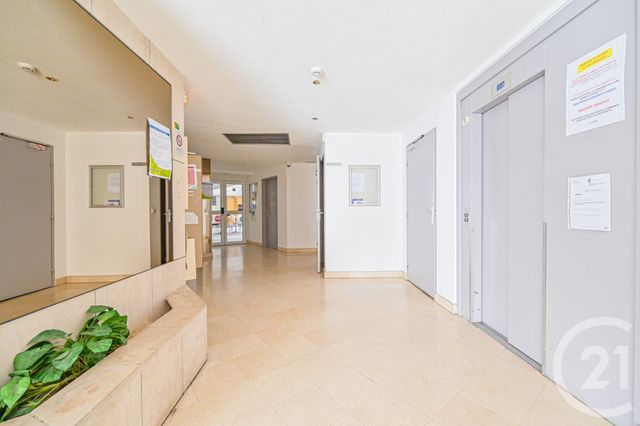 Appartement T1 à vendre - 1 pièce - 30.73 m2 - PARIS - 75013 - ILE-DE-FRANCE - Century 21 Olympiades