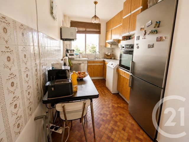 Appartement F5 à vendre - 5 pièces - 99.05 m2 - PARIS - 75011 - ILE-DE-FRANCE - Century 21 Olympiades