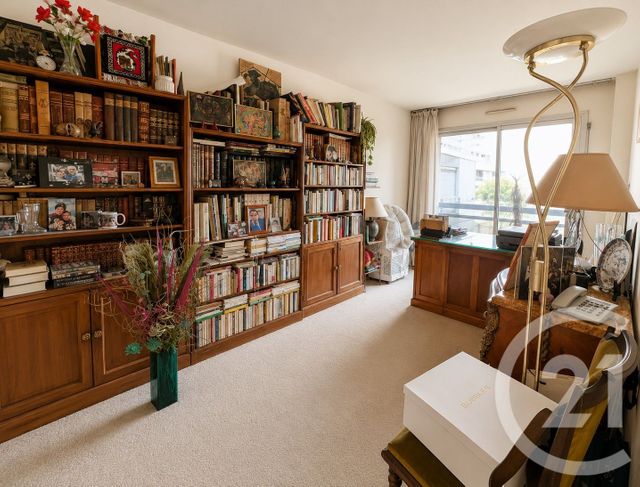 Appartement F5 à vendre - 5 pièces - 99.05 m2 - PARIS - 75011 - ILE-DE-FRANCE - Century 21 Olympiades