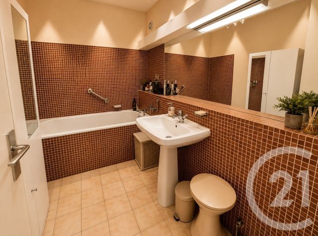 Appartement F5 à vendre - 5 pièces - 99.05 m2 - PARIS - 75011 - ILE-DE-FRANCE - Century 21 Olympiades