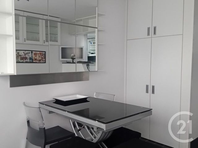 Appartement F1 à louer - 1 pièce - 17.74 m2 - PARIS - 75013 - ILE-DE-FRANCE - Century 21 Olympiades