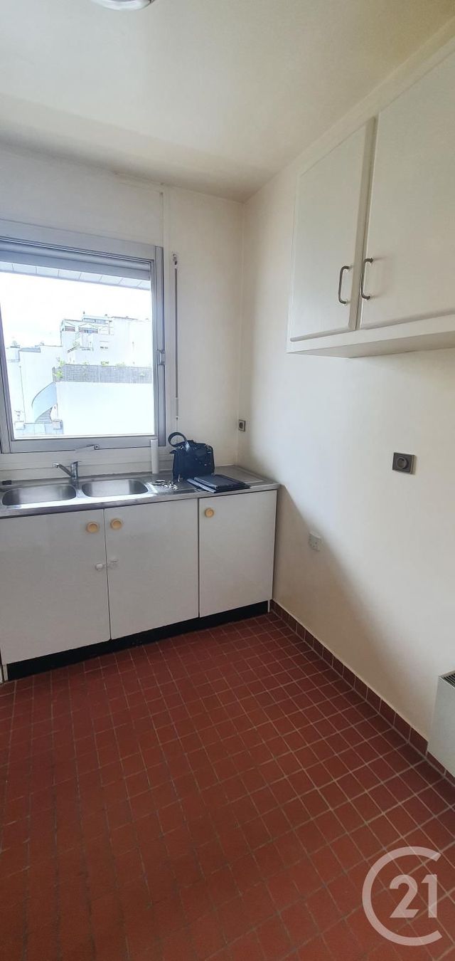Appartement F2 à louer - 2 pièces - 39.35 m2 - PARIS - 75013 - ILE-DE-FRANCE - Century 21 Olympiades