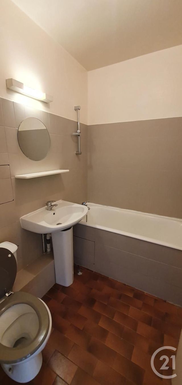 Appartement F2 à louer - 2 pièces - 39.35 m2 - PARIS - 75013 - ILE-DE-FRANCE - Century 21 Olympiades