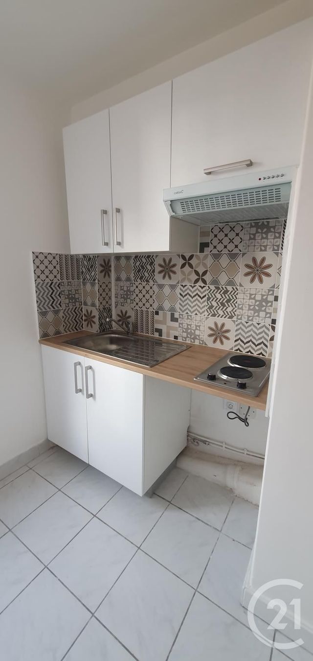 Appartement F1 à louer - 1 pièce - 21.26 m2 - CLICHY - 92 - ILE-DE-FRANCE - Century 21 Olympiades
