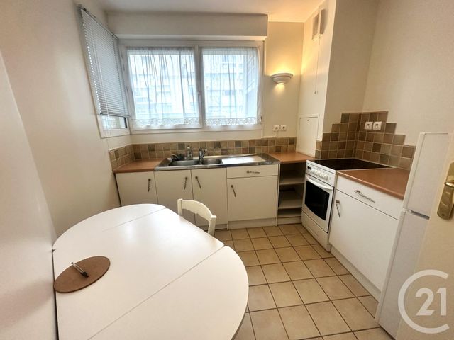 Appartement F2 à louer - 2 pièces - 52.39 m2 - PARIS - 75013 - ILE-DE-FRANCE - Century 21 Olympiades