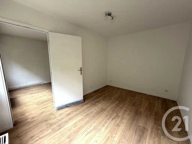Appartement F2 à louer - 2 pièces - 50.4 m2 - PARIS - 75011 - ILE-DE-FRANCE - Century 21 Olympiades