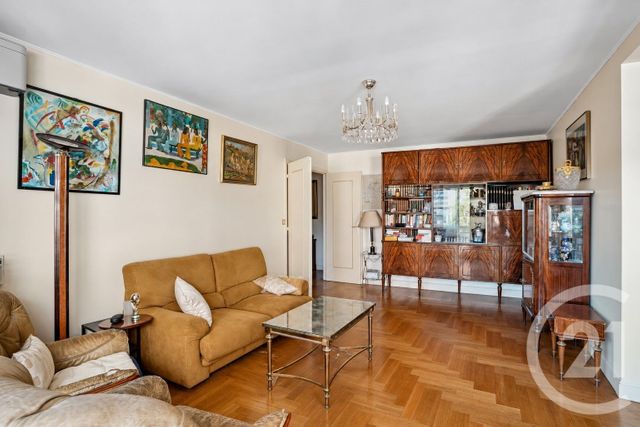 Appartement F5 à vendre - 5 pièces - 99.05 m2 - PARIS - 75011 - ILE-DE-FRANCE - Century 21 Olympiades
