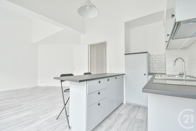 Appartement F1 à louer - 1 pièce - 35.5 m2 - PARIS - 75013 - ILE-DE-FRANCE - Century 21 Olympiades
